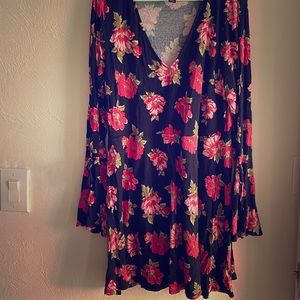 Forever 21 Floral  Bell-Sleeve Mini Dress